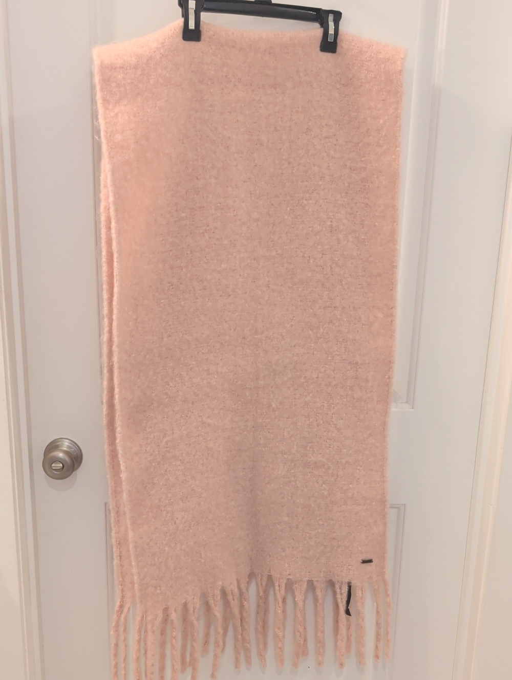 Hollister Pink Fuzzy Long Fringe Scarf Cozy Winter Fall Soft